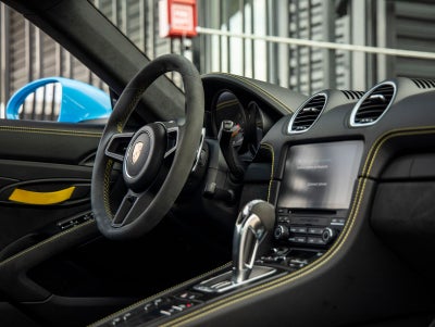 2021 Porsche 718 Cayman GT4