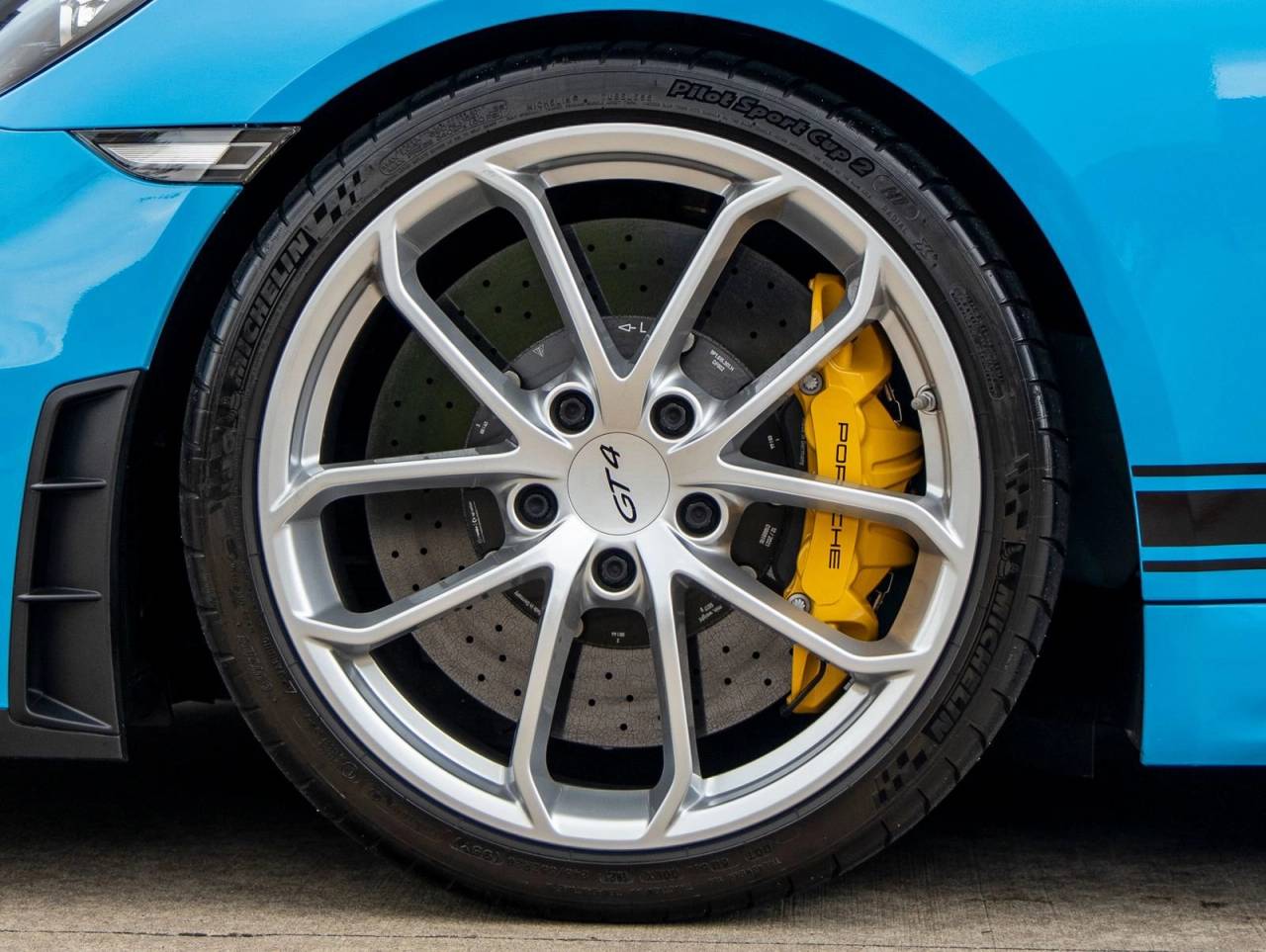 2021 Porsche 718 Cayman GT4