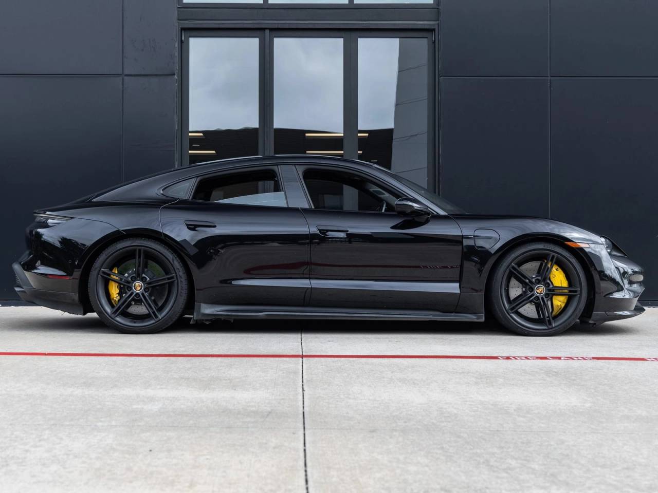 2020 Porsche Taycan Taycan Turbo S