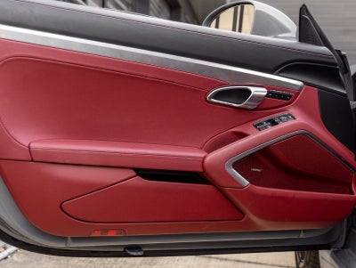 2025 Porsche 718 Cayman GTS