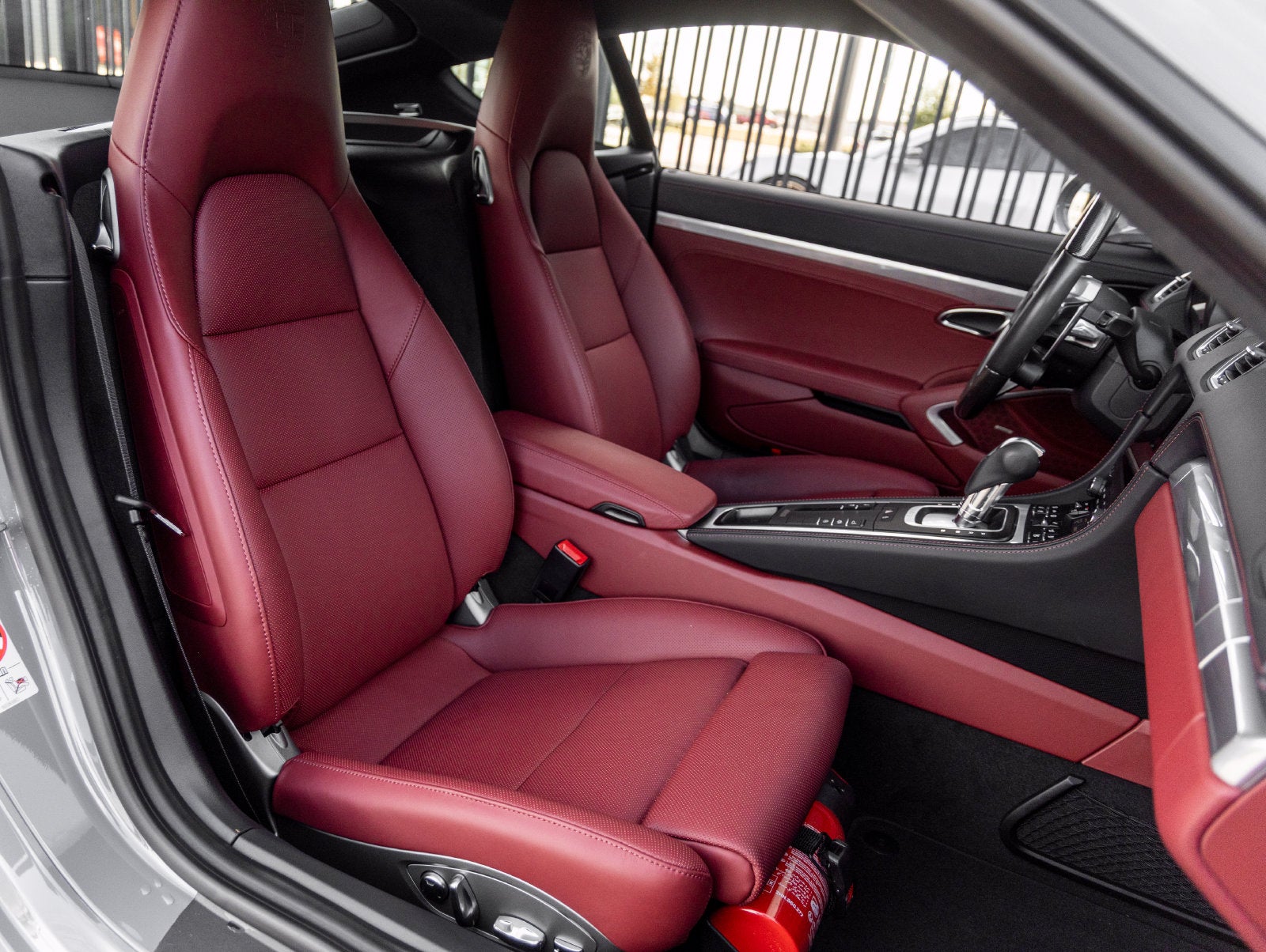 2025 Porsche 718 Cayman GTS