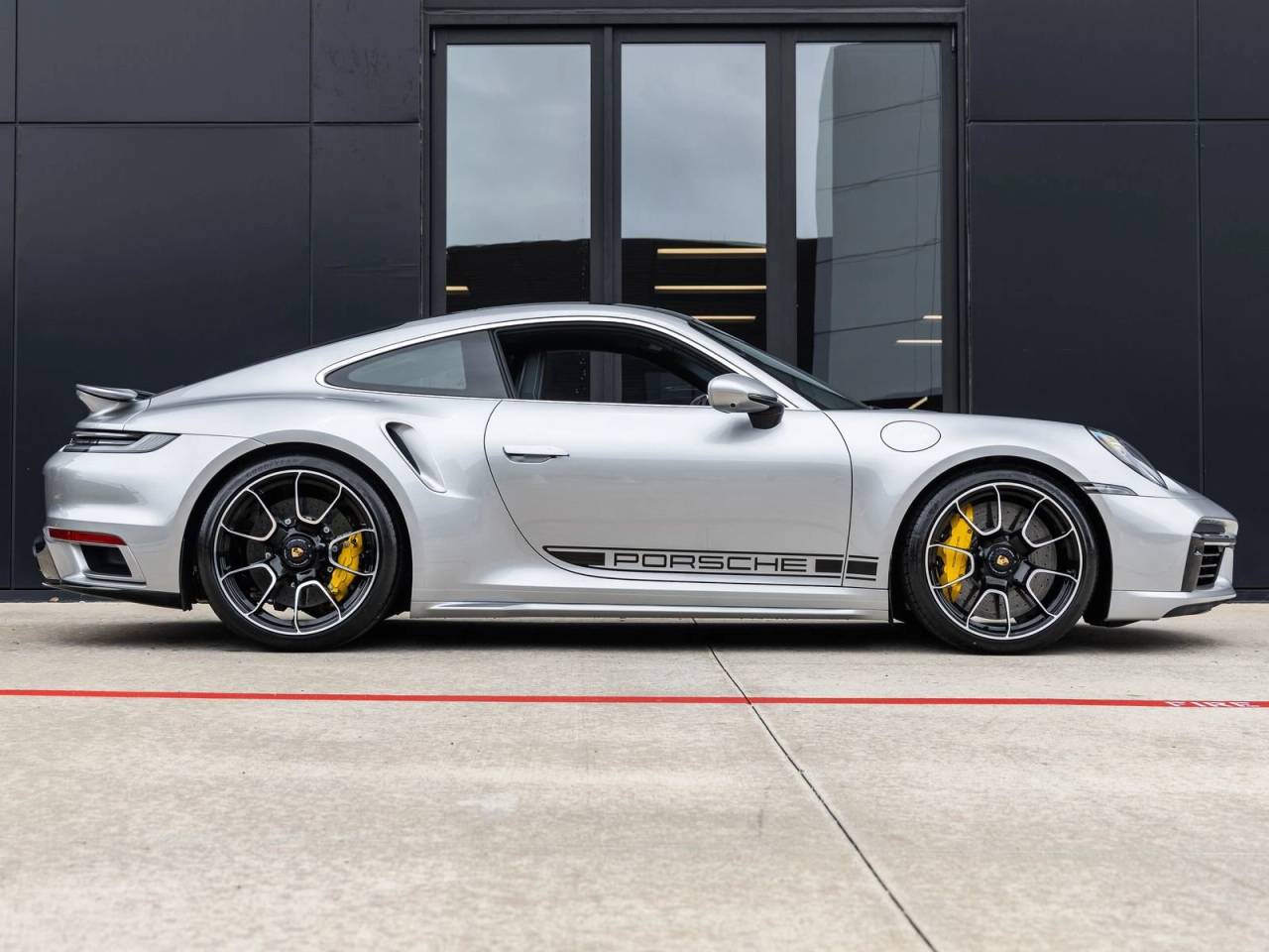 2025 Porsche 911 911 Turbo S