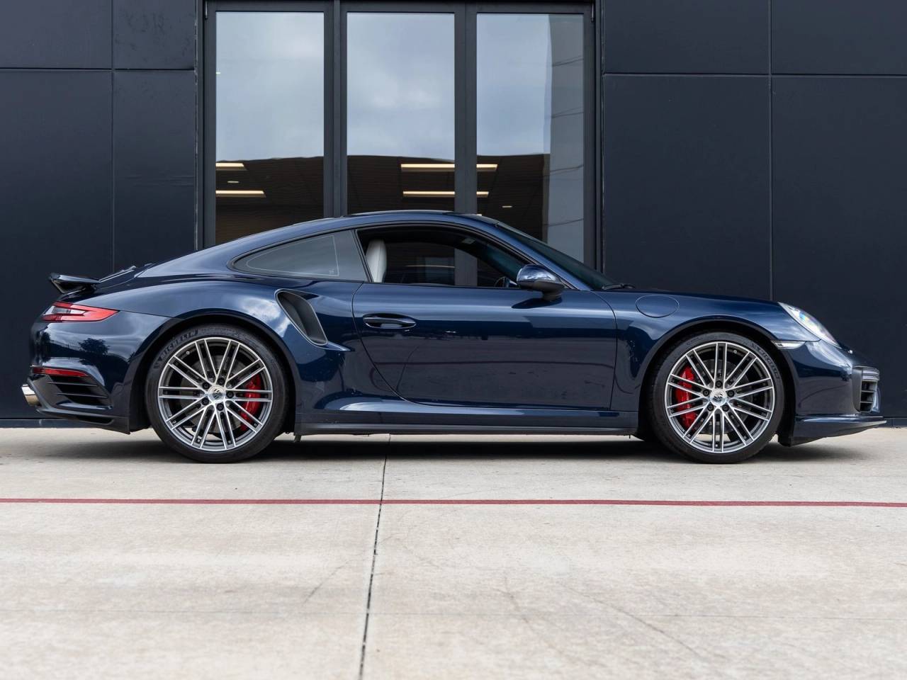 2018 Porsche 911 911 Turbo
