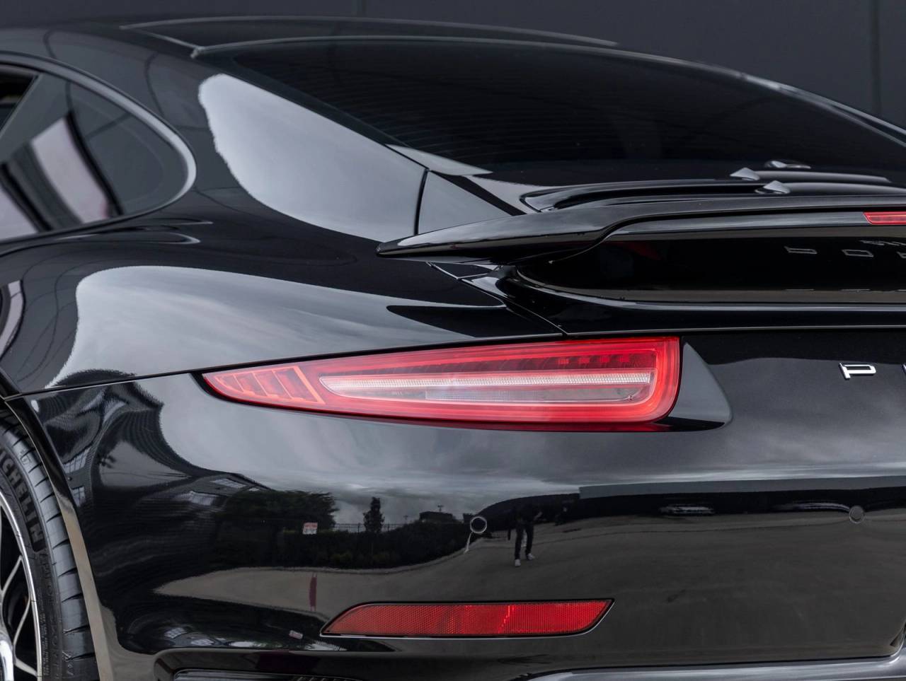 2014 Porsche 911 911 Turbo S Coupe