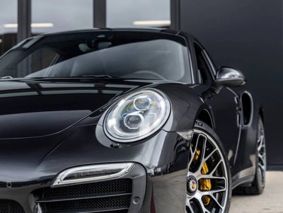 2014 Porsche 911 911 Turbo S Coupe