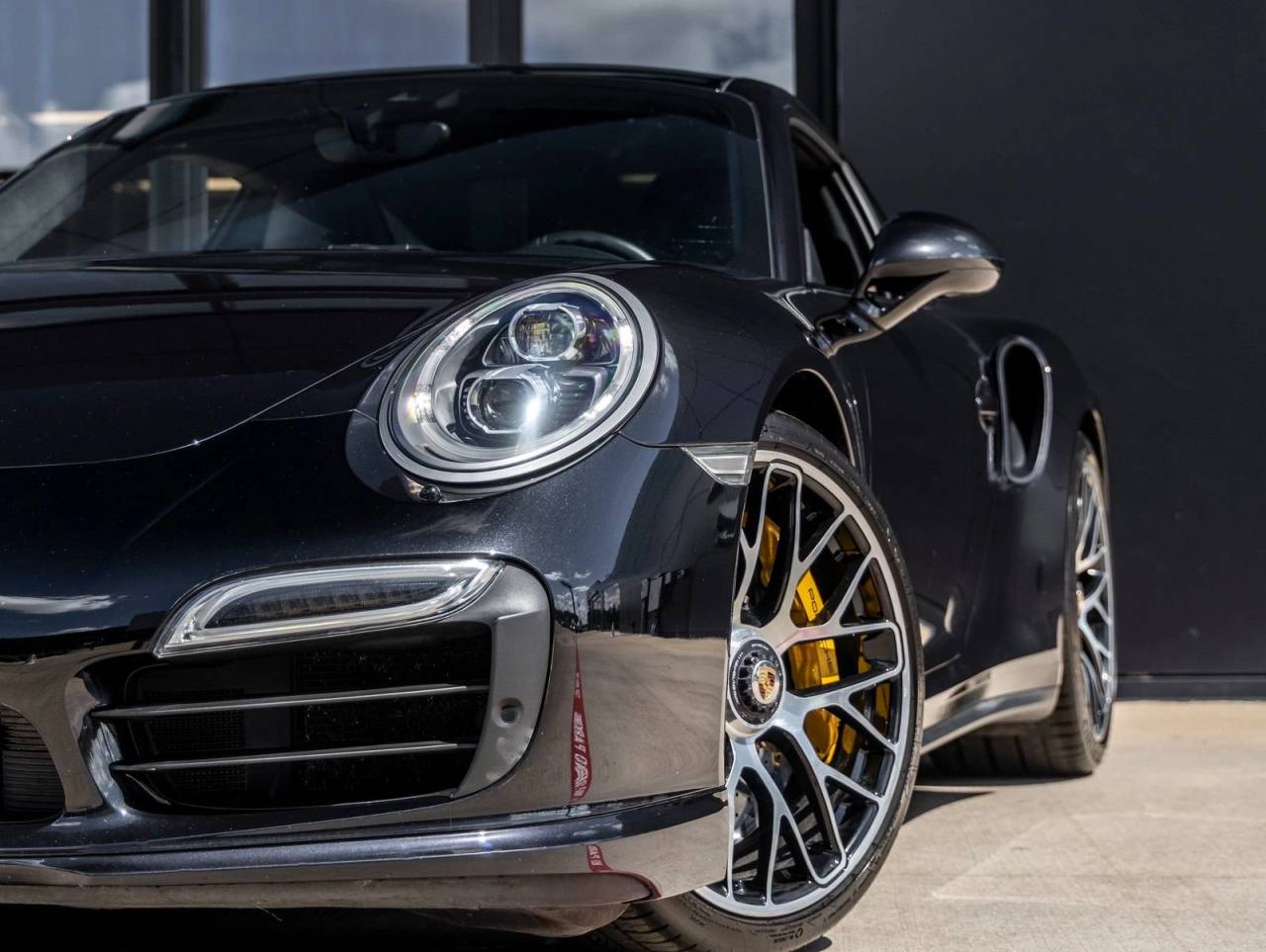 2015 Porsche 911 911 Turbo S Coupe