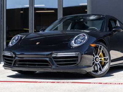 2017 Porsche 911 Turbo S