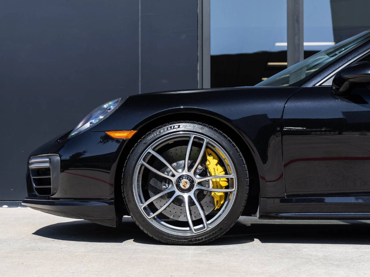 2017 Porsche 911 911 Turbo S