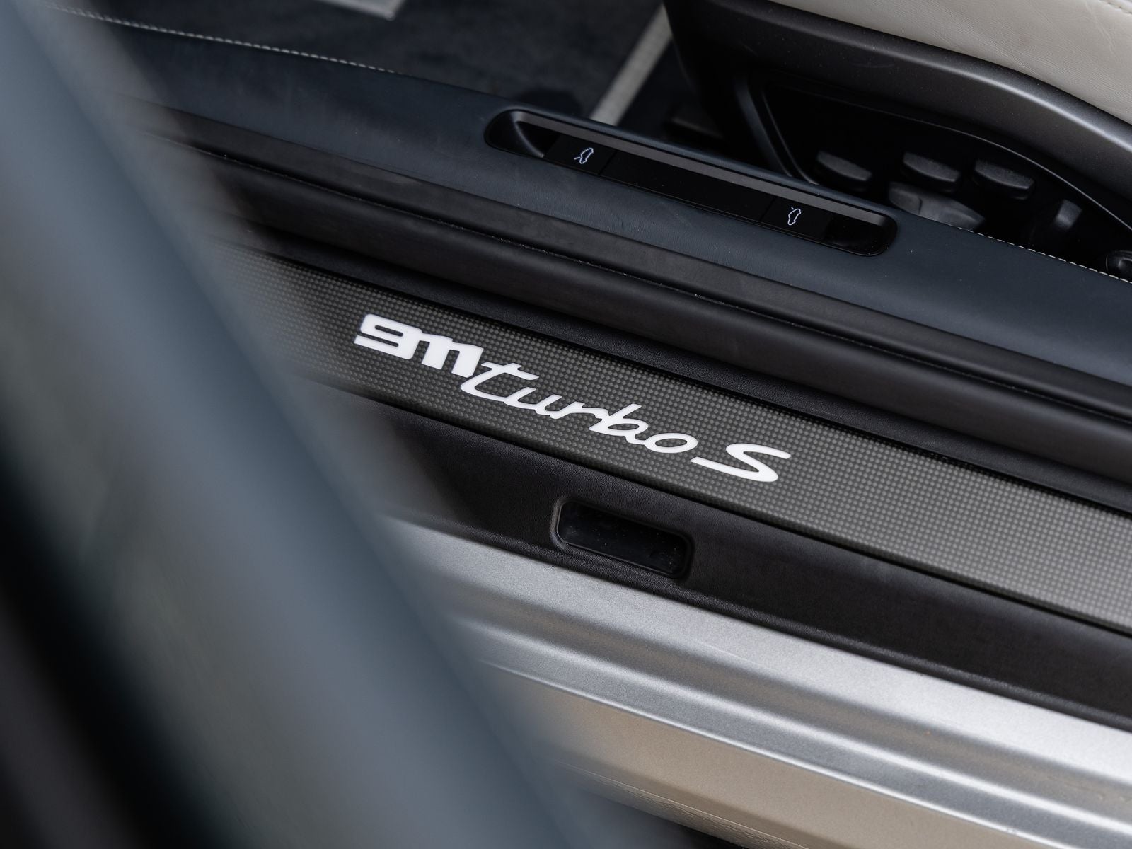 2022 Porsche 911 Turbo S