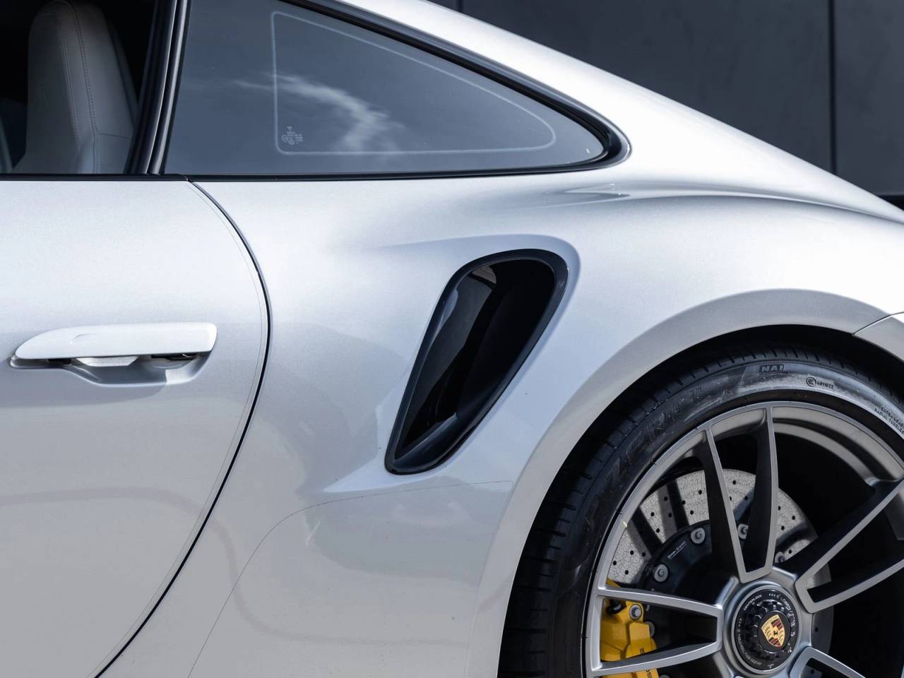 2022 Porsche 911 Turbo S