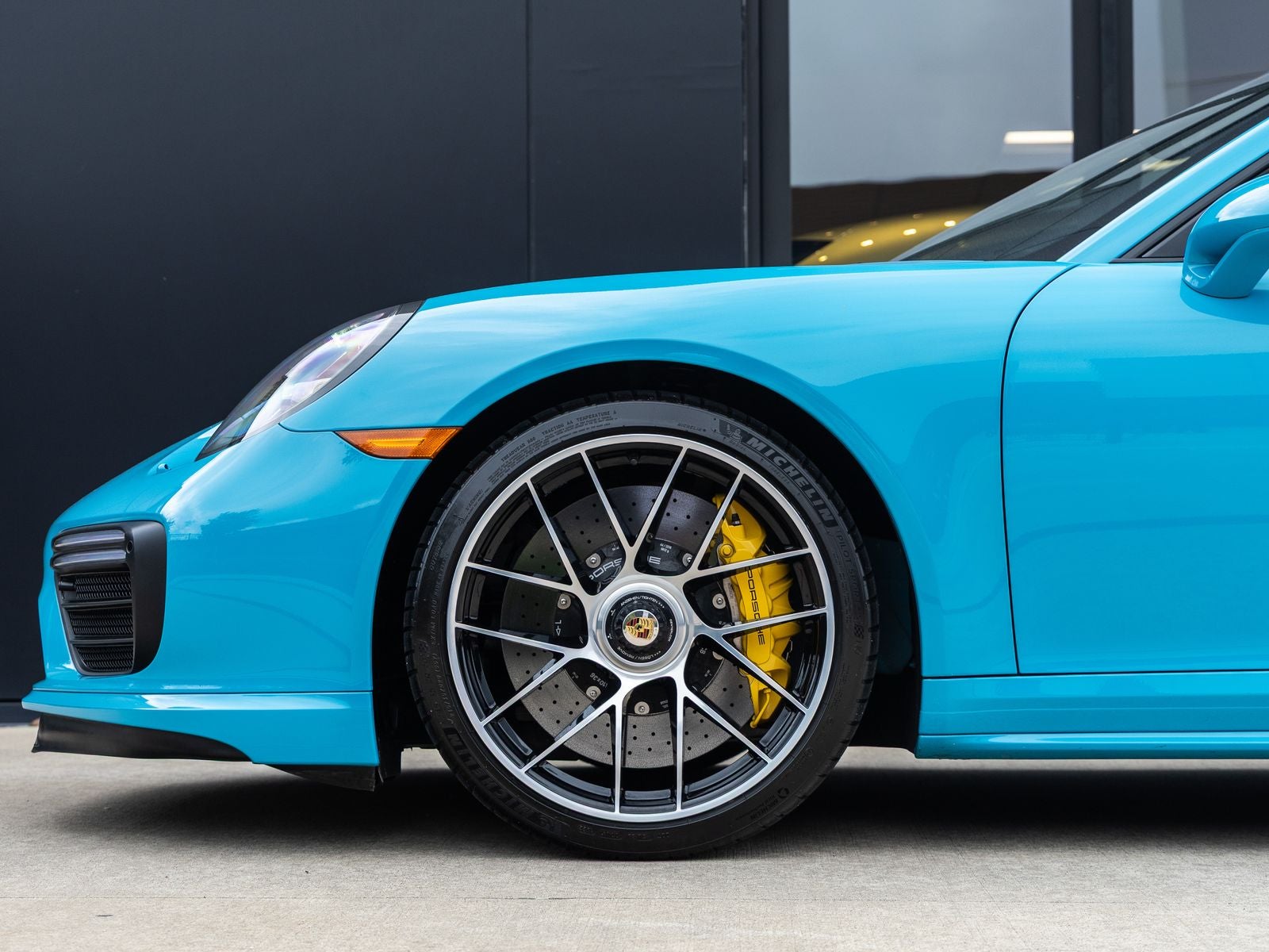 2017 Porsche 911 Turbo S