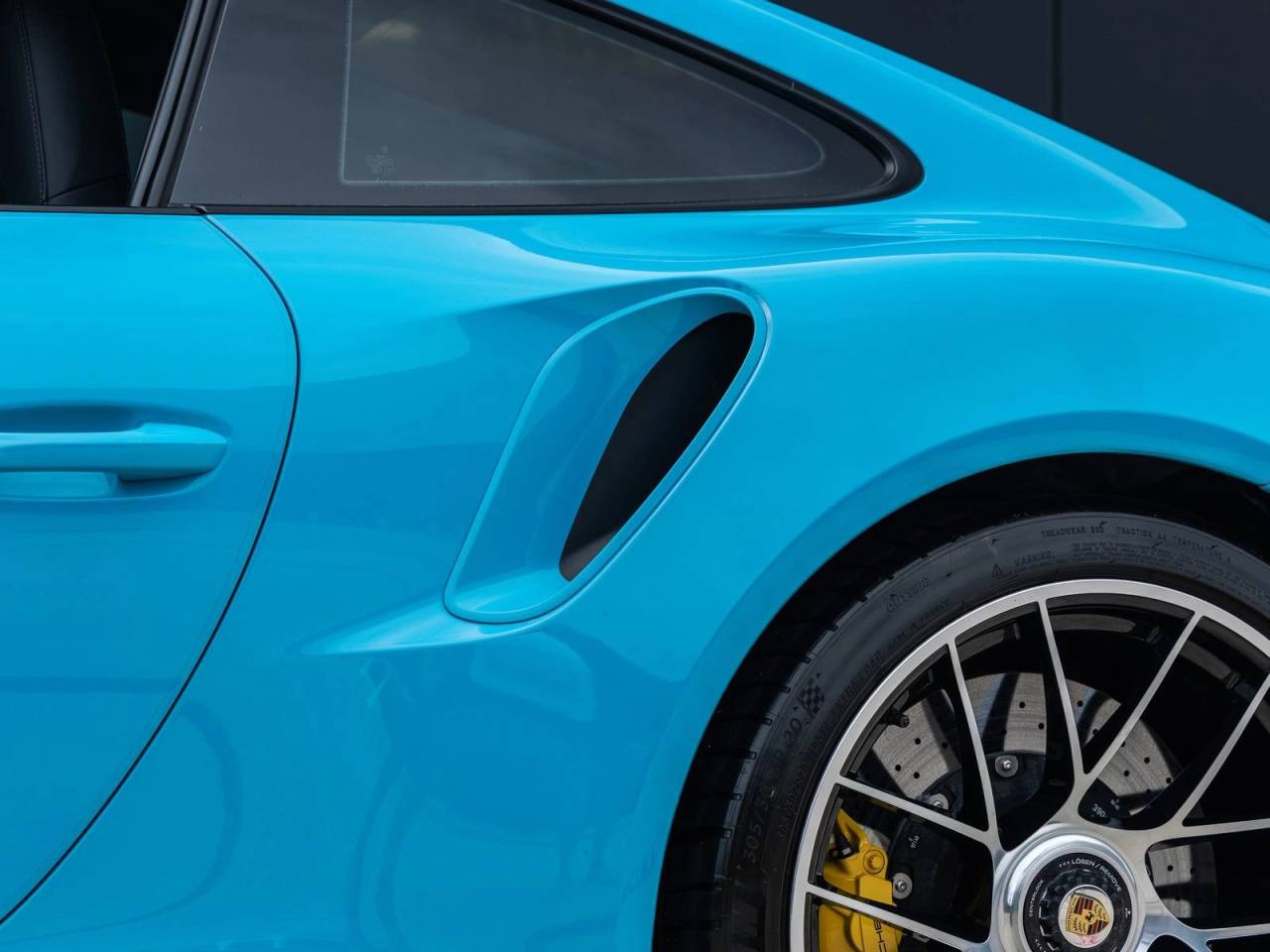 2017 Porsche 911 Turbo S