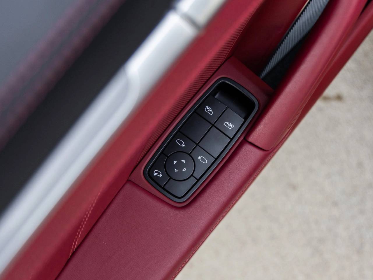 2025 Porsche 911 911 Turbo S