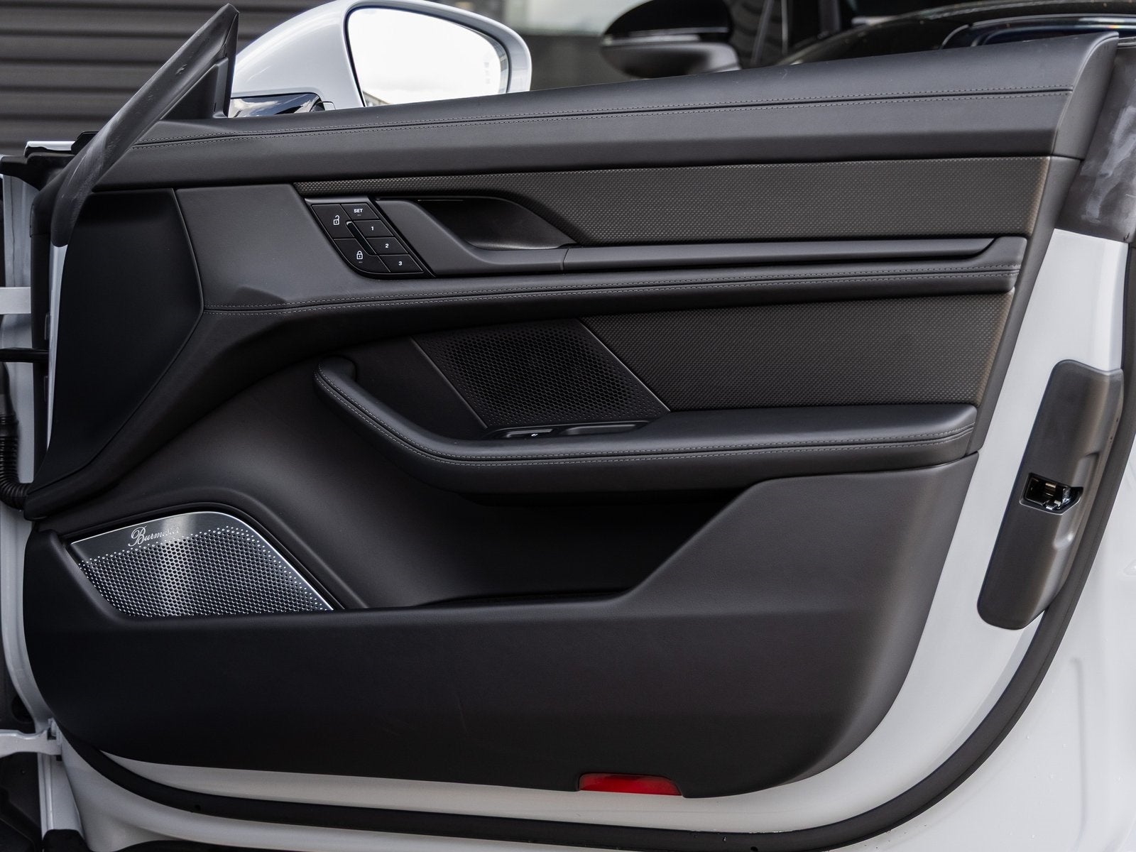 2025 Porsche Taycan Taycan GTS