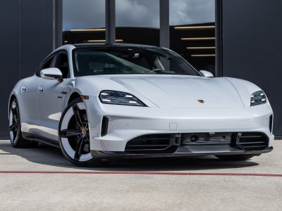 2025 Porsche Taycan Taycan GTS