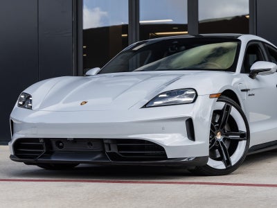 2025 Porsche Taycan Taycan GTS