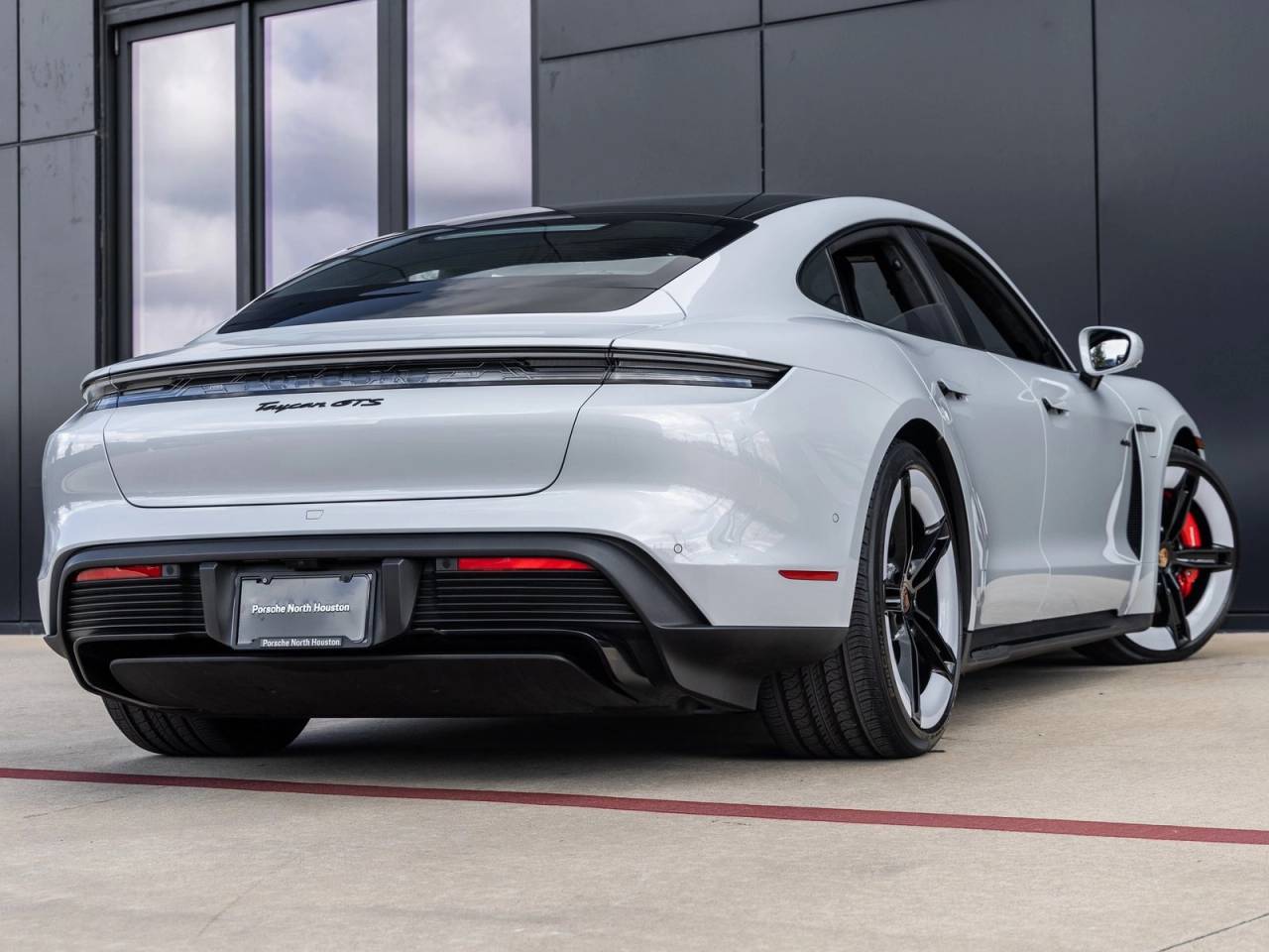 2025 Porsche Taycan Taycan GTS