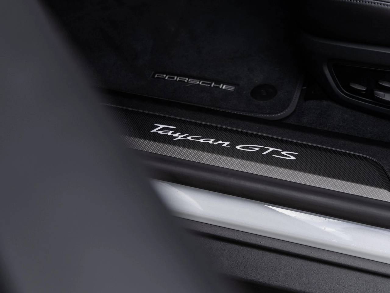 2025 Porsche Taycan Taycan GTS