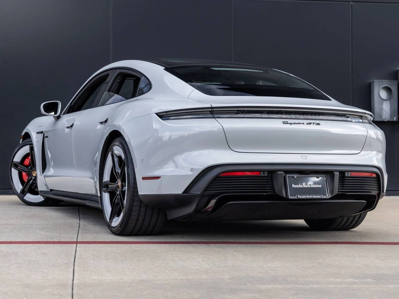 2025 Porsche Taycan Taycan GTS