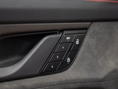 2025 Porsche Taycan Taycan GTS