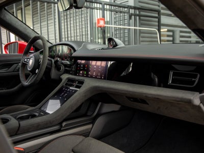 2025 Porsche Taycan Taycan GTS