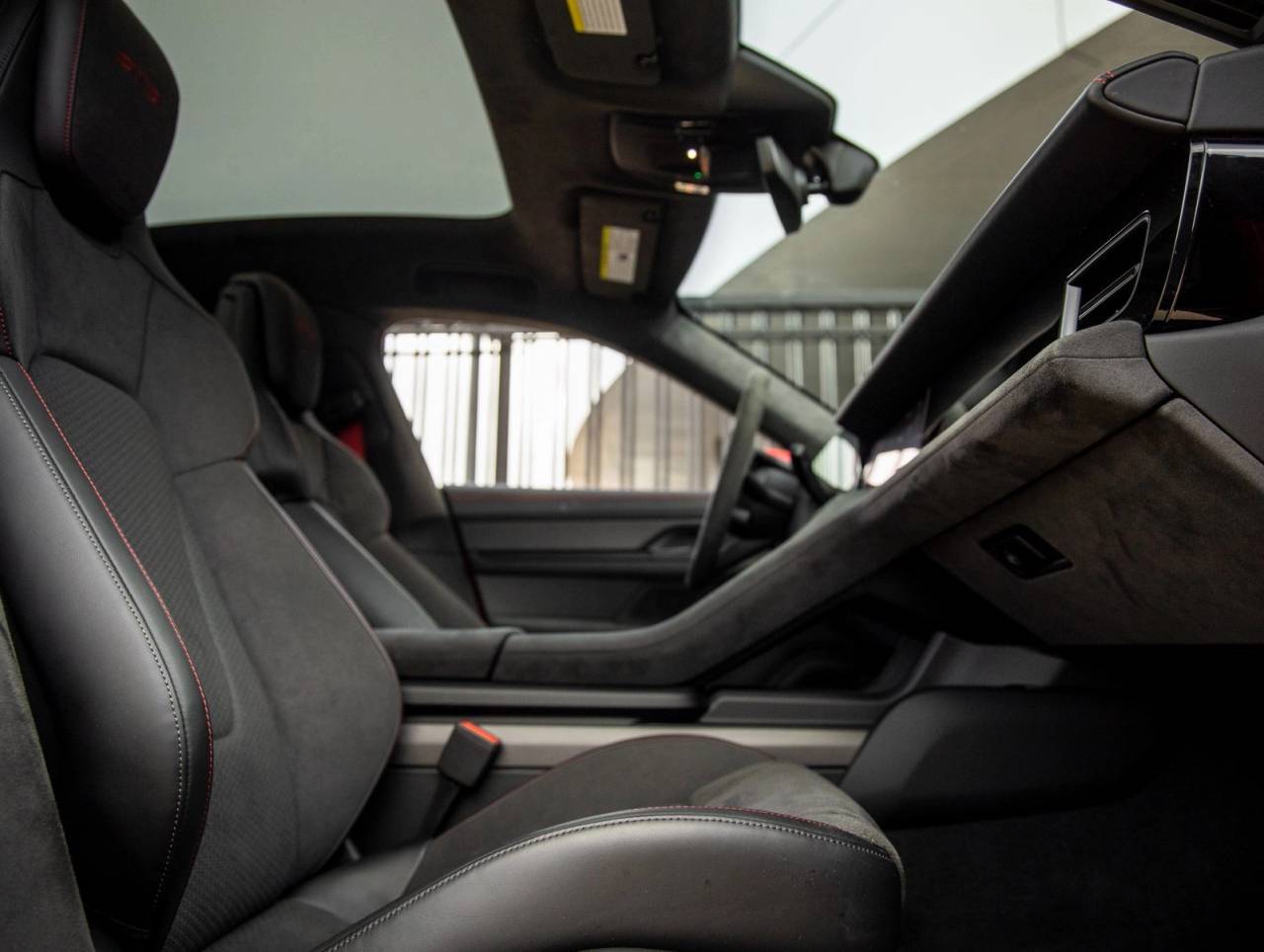 2025 Porsche Taycan Taycan GTS