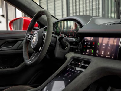 2025 Porsche Taycan Taycan GTS