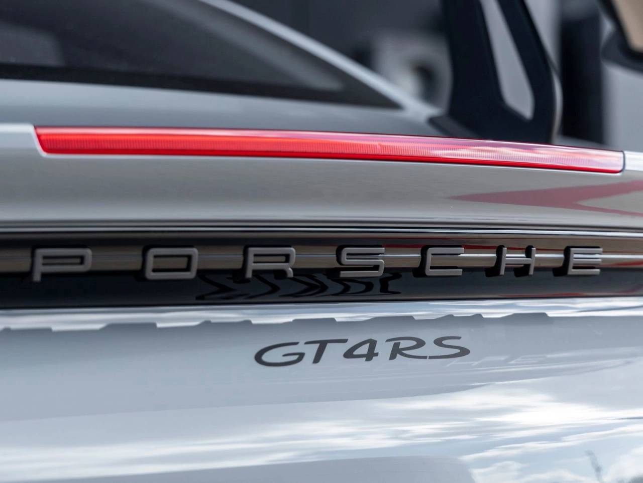2024 Porsche 718 Cayman GT4 RS