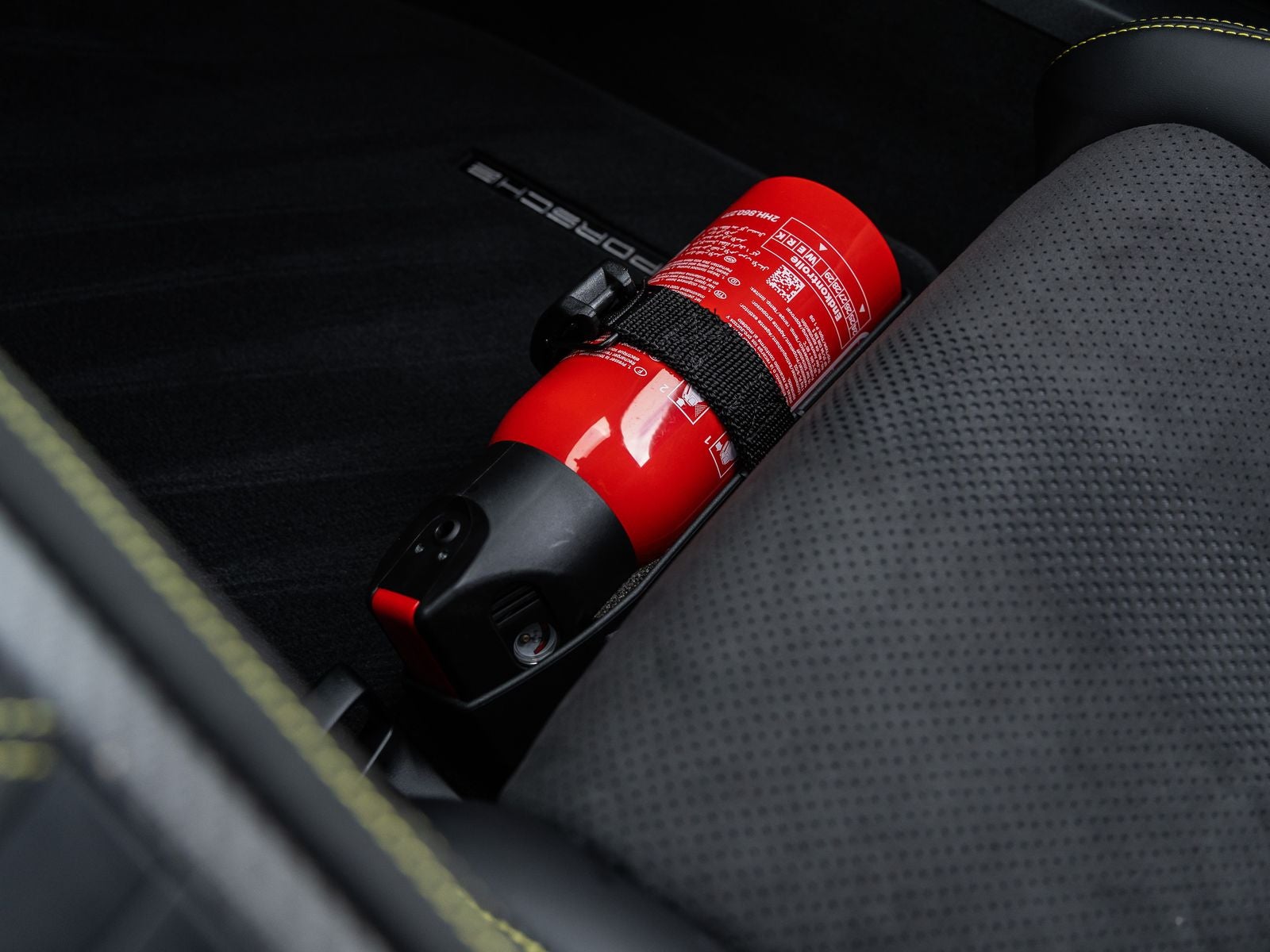 2025 Porsche 718 Cayman GT4 RS