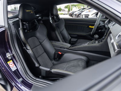 2025 Porsche 718 Cayman GT4 RS