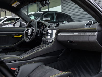 2025 Porsche 718 Cayman GT4 RS