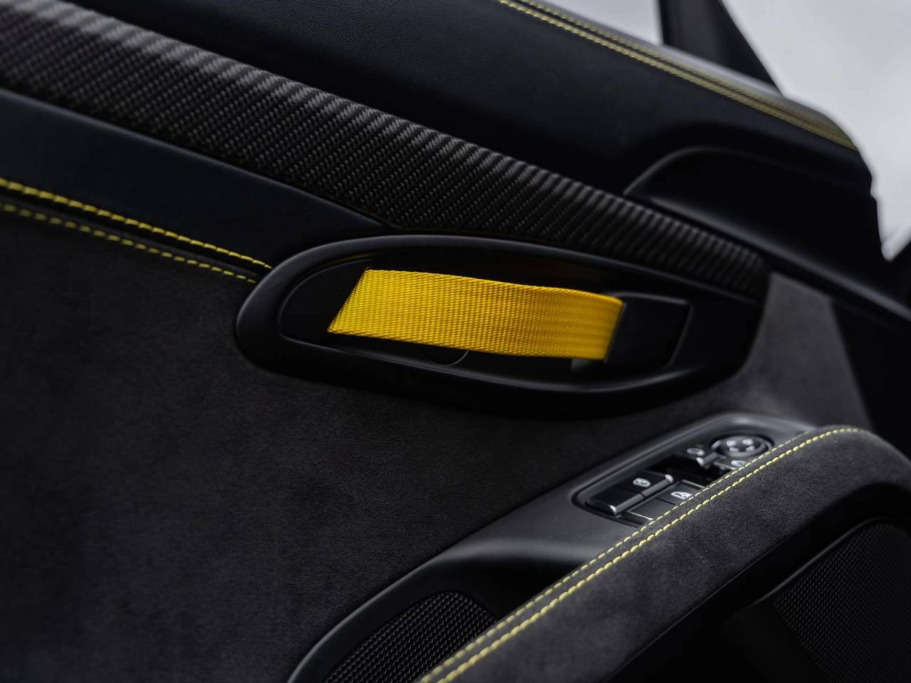 2025 Porsche 718 Cayman GT4 RS