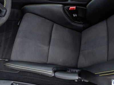 2025 Porsche 718 Cayman GT4 RS