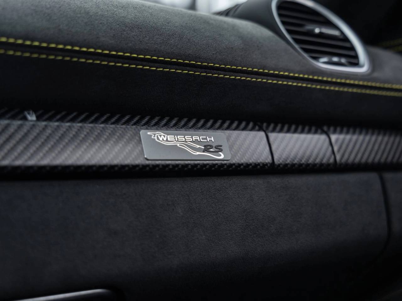 2025 Porsche 718 Cayman GT4 RS