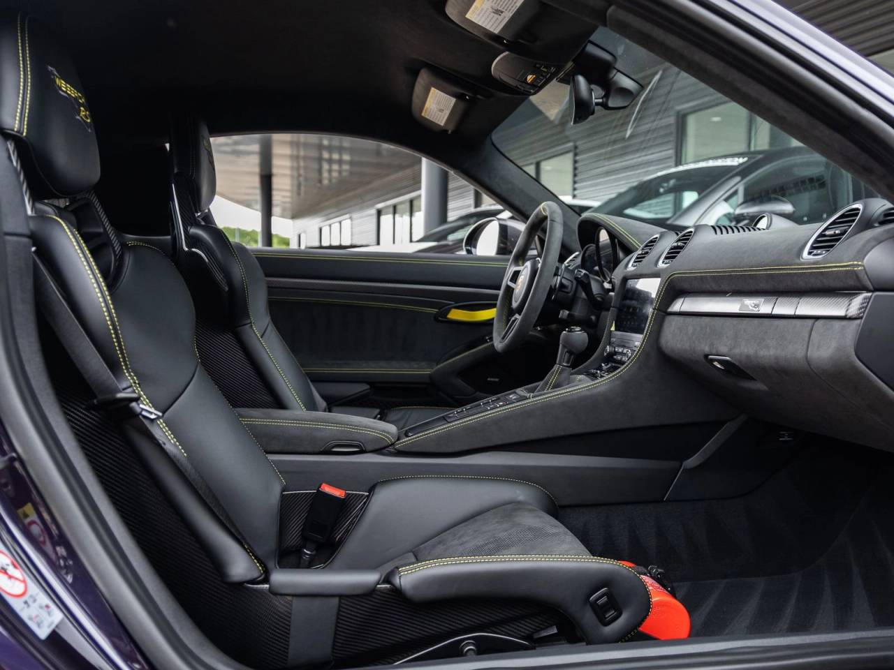 2025 Porsche 718 Cayman GT4 RS