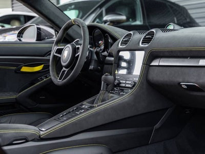 2025 Porsche 718 Cayman GT4 RS