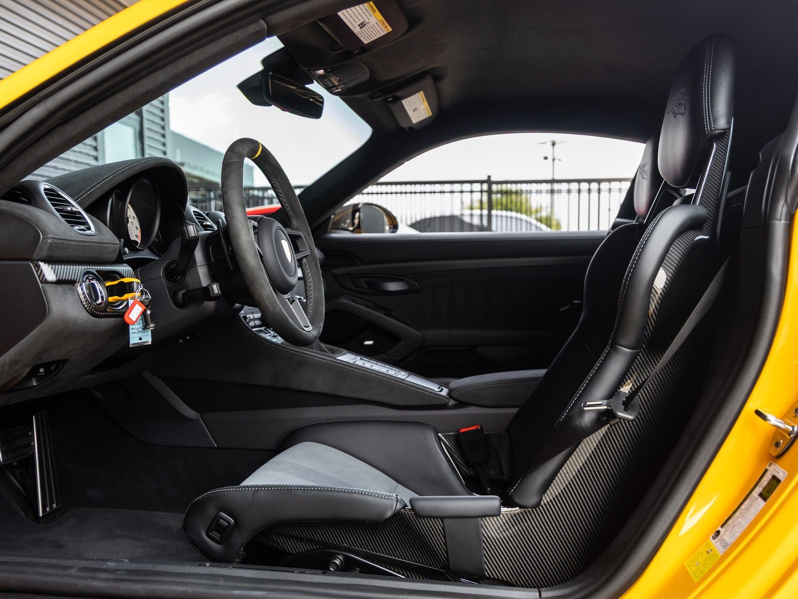 2025 Porsche 718 Cayman GT4 RS