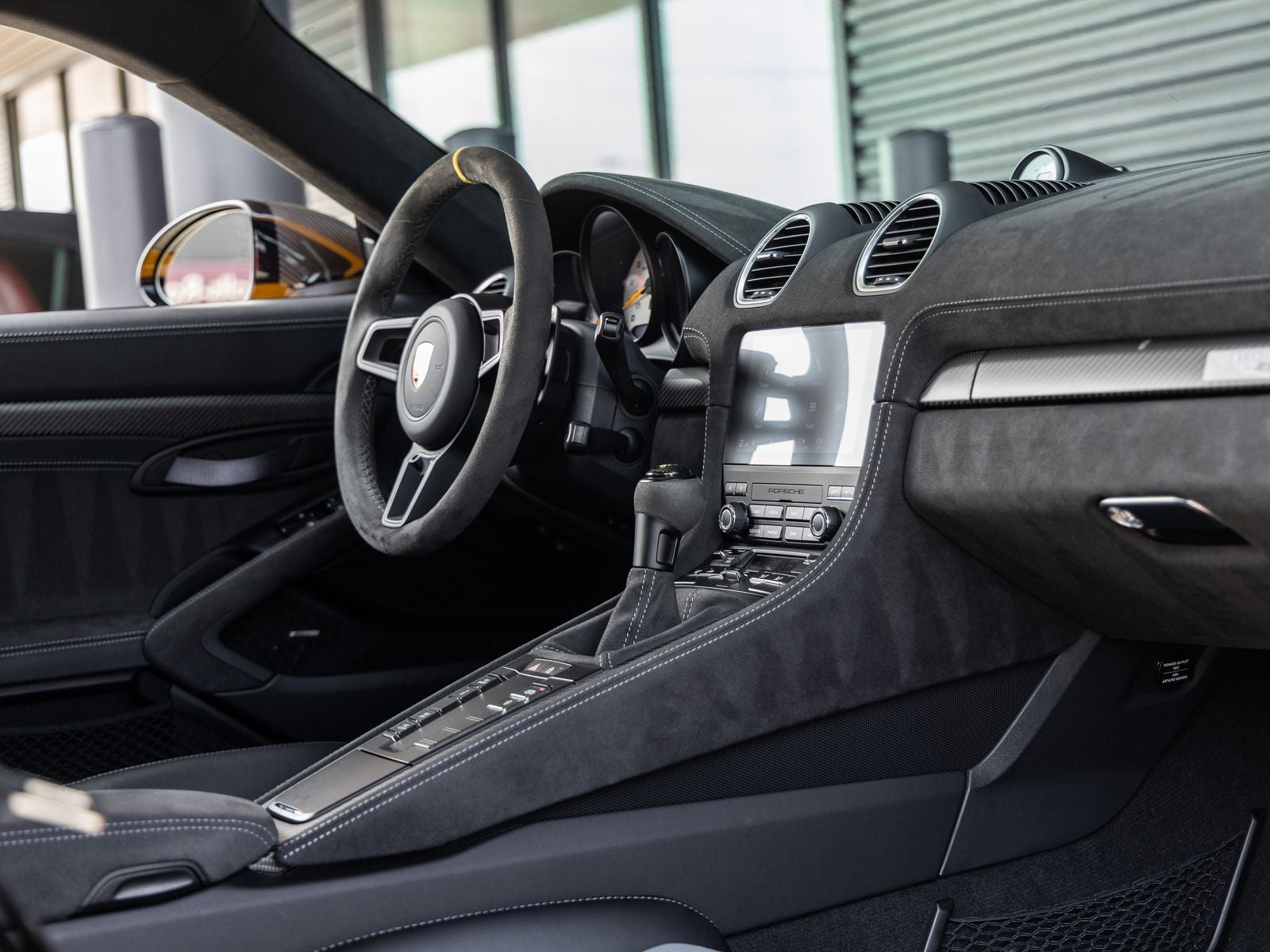 2025 Porsche 718 Cayman GT4 RS
