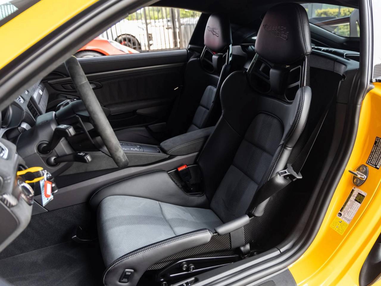 2025 Porsche 718 Cayman GT4 RS