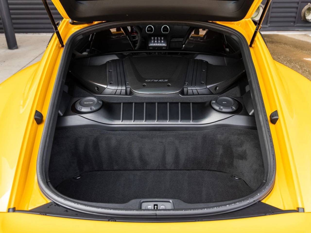 2025 Porsche 718 Cayman GT4 RS