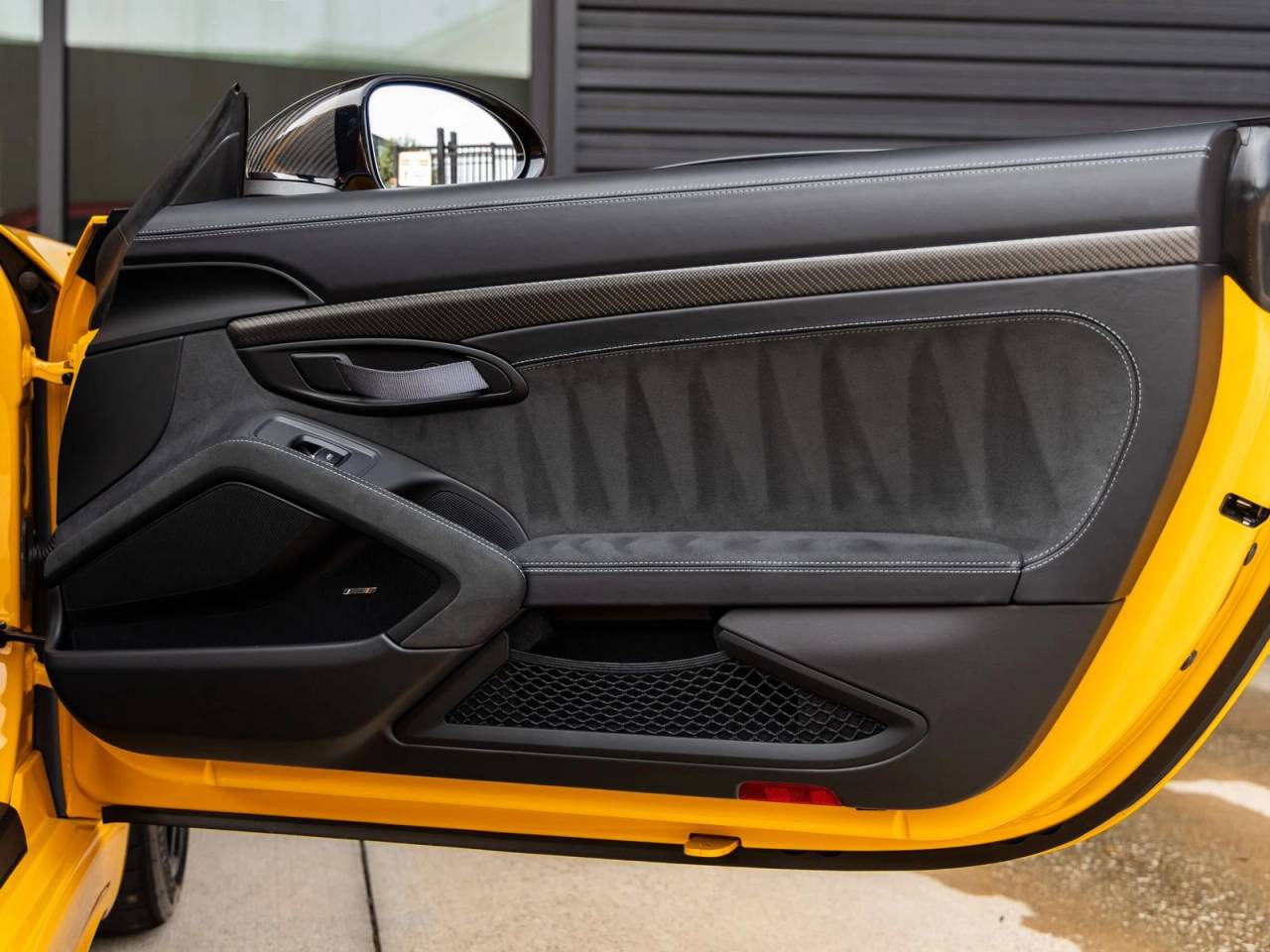 2025 Porsche 718 Cayman GT4 RS