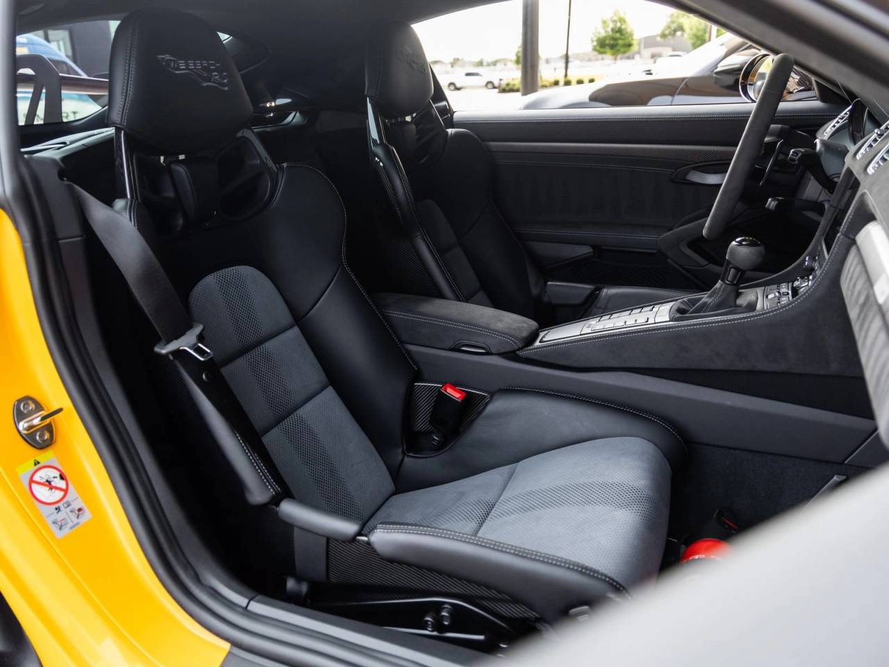2025 Porsche 718 Cayman GT4 RS