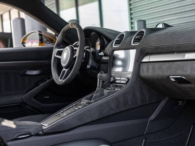2025 Porsche 718 Cayman GT4 RS