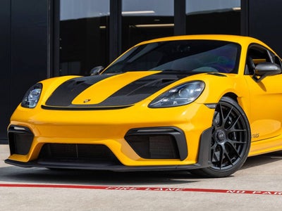 2025 Porsche 718 Cayman GT4 RS