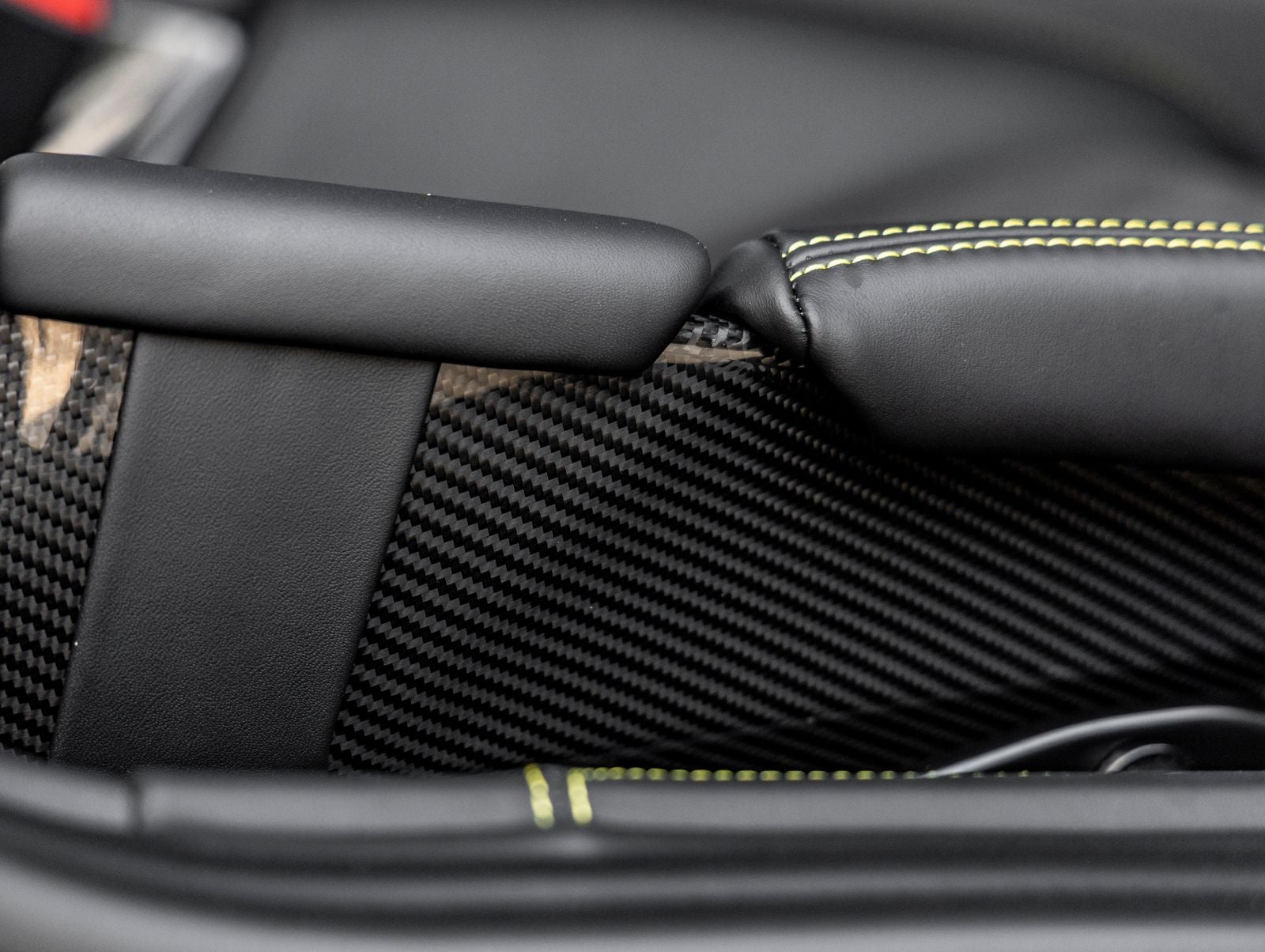 2025 Porsche 718 718 Cayman GT4 RS