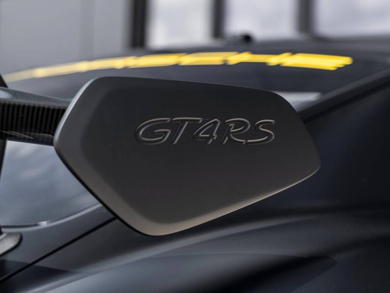 2025 Porsche 718 718 Cayman GT4 RS