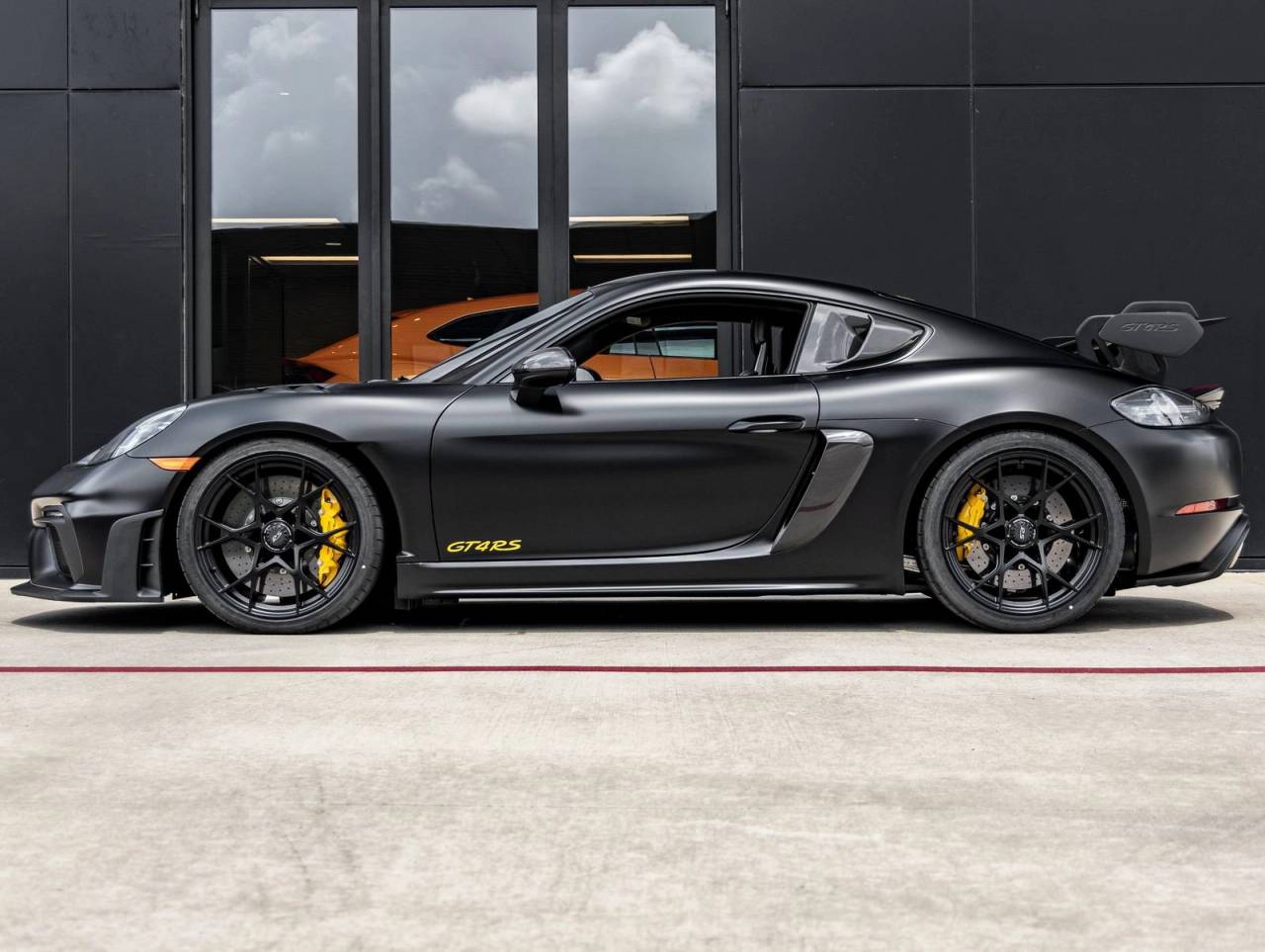 2025 Porsche 718 718 Cayman GT4 RS