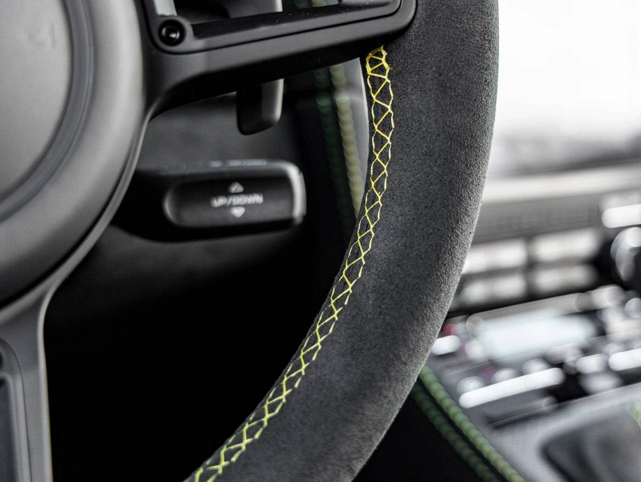 2025 Porsche 718 718 Cayman GT4 RS