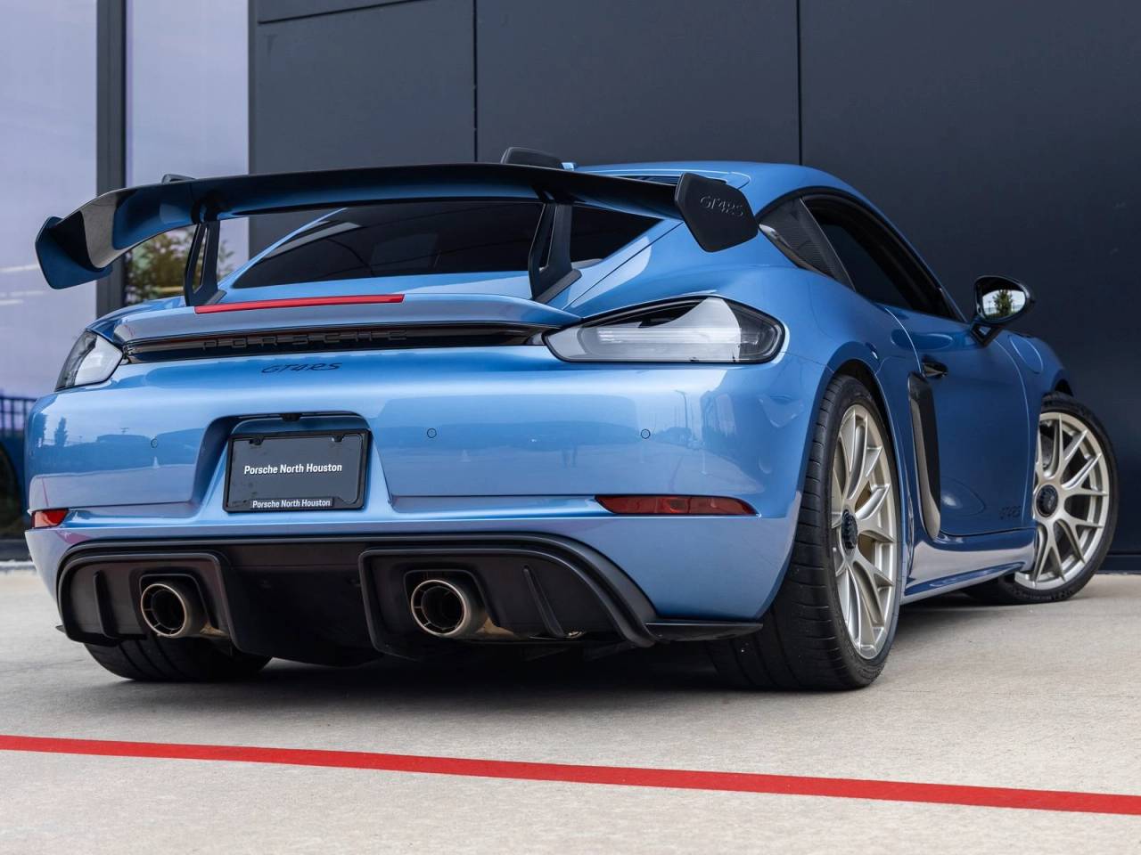 2023 Porsche 718 Cayman GT4 RS