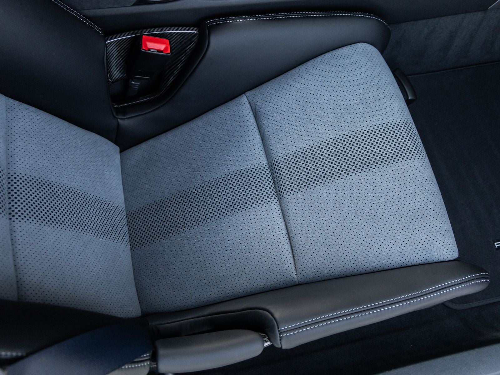 2025 Porsche 718 Cayman 718 Cayman GT4 RS